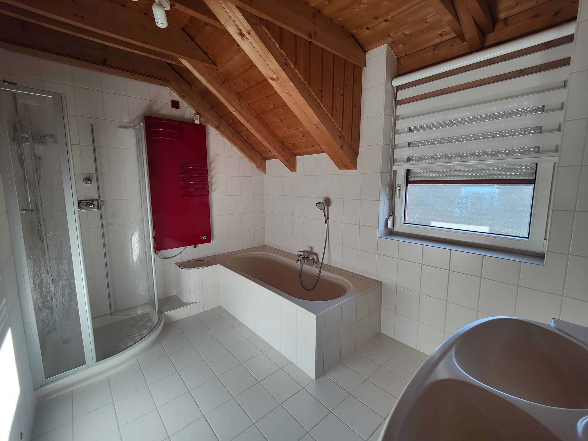 Immobilie in Ahorn - Wohnhaus für Ihre Familie mit separat zugänglichem Einliegerbereich - inkl. Doppelgarage - Bild 5