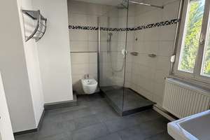 Modern geschnittene Maisonette im Dachgeschoss — zentrumsnah in Stuttgart‑Feuerbach – Die vollständige Adresse der Immobilie erhältst du vom Anbieter., 70469 Feuerbach-Mitte, Stuttgart – Vorschaubild 13