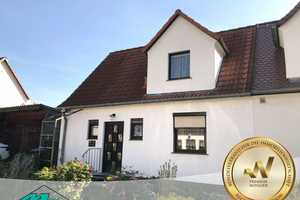 Kleine Doppelhaushälfte mit Garten und Garage in Kitzscher zu verkaufen – Leipzig (Kreis) – Vorschaubild 1