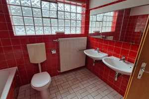 1-2 Fam.-Haus mit sehr gutem Raumangebot und Hof, Carport mit 50 m² und Gartenmöglichkeit – Südliche Weinstraße (Kreis) – Vorschaubild 62