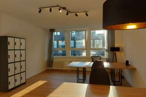 4-Zimmer-Wohnung in Braunschweig. Ideal für WG. 2 Bäder, Mittelbereich, Abstellkammer, Zentrale Lage