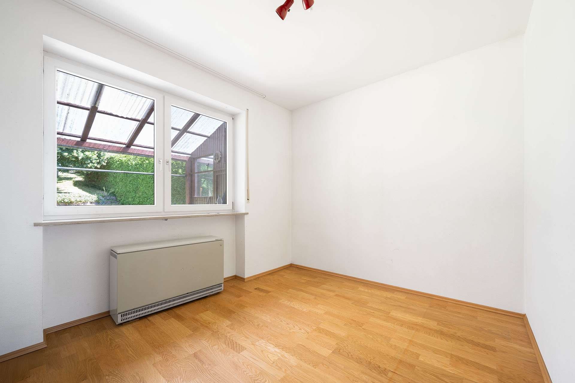 Immobilie in Bockhorn - Lebensqualität mit Weitblick - Großzügiges und ruhiges Wohnhaus in attraktiver Lage - Bild 2