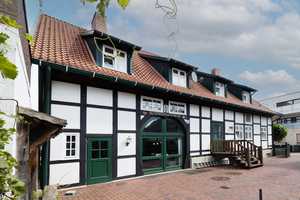 Zwei hochwertig sanierte Fachwerkhäuser mit 5 Wohnungen und Restaurant! – Preußisch Oldendorf, Minden-Lübbecke (Kreis), 32361 Minden-Lübbecke (Kreis) – Vorschaubild 1