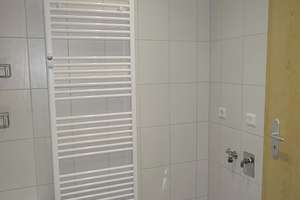 Moderne DG-Whg : 3 Zimmer + Balkon + Schickes Wannenbad – Wartburgstr. 14, 9126 Bernsdorf, Chemnitz – Vorschaubild 19