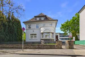Charmantes Stadthaus mit viel Platz!