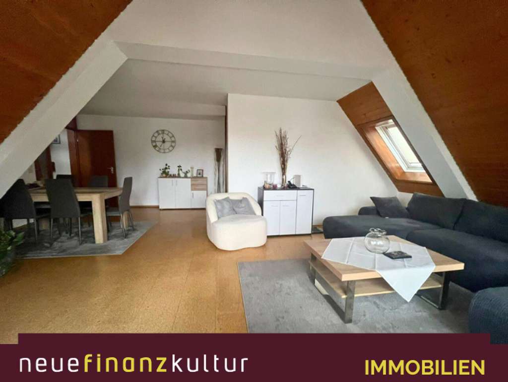 Immobilie in Pliezhausen - Zuhause beginnt hier. 💛 4,5 Zimmer mit Balkon & Herz - Bild 0