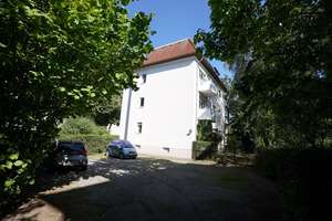 Hauptstadtmakler-Bezugsfreie modernisierte Dachgeschosswohnung mit Stellplatz in Top-Lage – Die vollständige Adresse der Immobilie erhältst du vom Anbieter., 12247 Lankwitz, Berlin – Vorschaubild 9