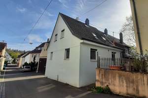 Wohnhaus mit Bauland - angenehme Wohnlage – Die vollständige Adresse der Immobilie erhältst du vom Anbieter., 70378 Mühlhausen (Ortsteil), Stuttgart – Vorschaubild 2