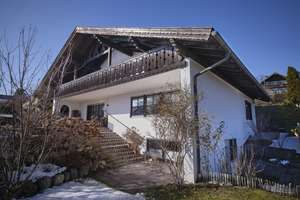 TRAUMHAFT GESTALTETES LANDHAUS - Ihr privater Luxus Retreat mit Seeblick! 450 qm Wohn/Nutz! – Die vollständige Adresse der Immobilie erhältst du vom Anbieter., 82340 Feldafing – Vorschaubild 1