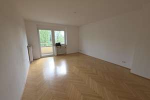 Ideal geschnittene 2-Zimmer Altbau-Wohnung mit Balkon zur Eigennutzung oder soliden Kapitalanlage – Die vollständige Adresse der Immobilie erhältst du vom Anbieter., 40239 Mörsenbroich, Düsseldorf – Vorschaubild 2