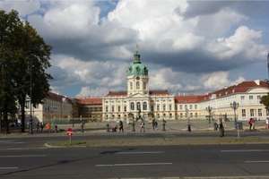 Möblierte 3 Zi. Wohnung direkt am Schloßpark, gehobene Innenausstattung. KEINE WG!  Ab 6 Monat. – Die vollständige Adresse der Immobilie erhältst du vom Anbieter., 14059 Charlottenburg, Berlin – Vorschaubild 15