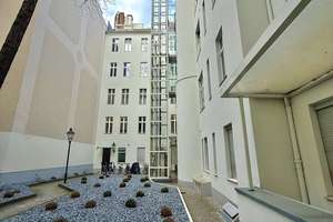 Außergewöhnliches Altbau-Juwel auf zwei Ebenen mit privatem Lichthof nahe dem Ku’damm – Die vollständige Adresse der Immobilie erhältst du vom Anbieter., 10711 Halensee, Berlin – Vorschaubild 19