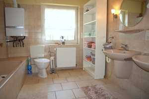 Ihre Liebsten in der Nähe im top gepflegten + geräumigen 2-Fam.-Haus! 0 % Käuferprovision! – Oldenburg (Kreis) – Vorschaubild 27
