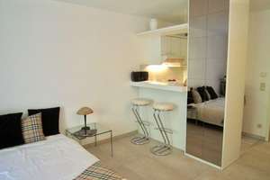 Möbliertes Terrassen-Apartment in ruhiger Wohnanlage – Liebigstr. 20 A, 80538 Lehel, München – Vorschaubild 11