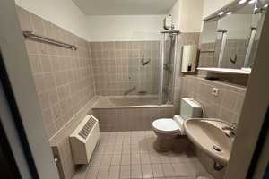 *Geräumige und gepflegte 2 Zimmer Mietwohnung mit Balkon und Aufzug in ruhigem Haus, KR Innenstadt* – Gladbacher Str. 6, 47798 Krefeld – Vorschaubild 5