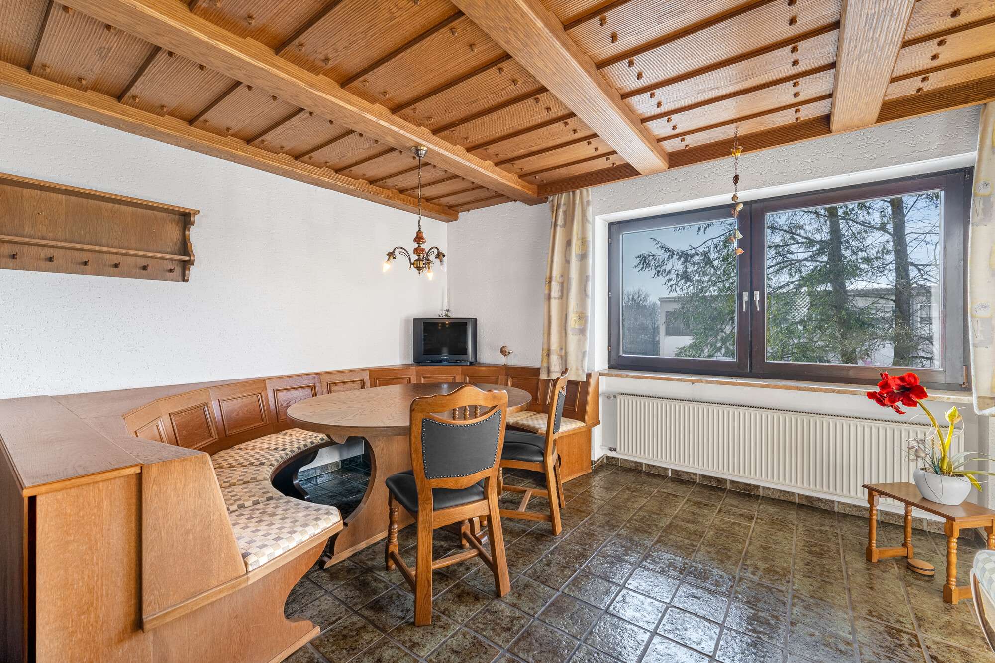 Immobilie in Ruhmannsfelden - Landhausvilla mit großzügigem Innenpool in Ruhmannsfelden! - Bild 4