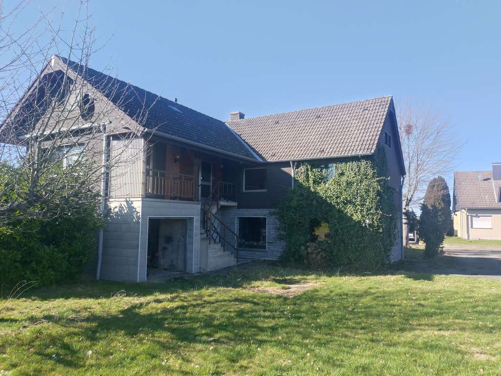 Immobilie in Hürtgenwald - Zweifamilien-Doppelhaushälfte, eine Wohnung fertig, eine Wohnung ausbaureif - somit dann neu!!! - Bild 0