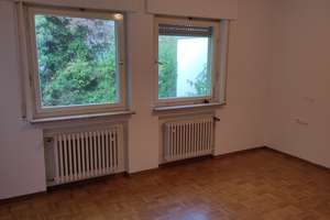 Schöne, ruhige 5-Zimmer-Doppelhaushälfte mit Blick auf Max Eyth See zur Miete in Freiberg, Stuttgart – Die vollständige Adresse der Immobilie erhältst du vom Anbieter., 70437 Freiberg, Stuttgart – Vorschaubild 12