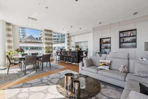 Urbaner Luxus trifft Waterfront-Living – einzigartige Designerwohnung an der Elbe – Die vollständige Adresse der Immobilie erhältst du vom Anbieter., 20457 HafenCity, Hamburg – Vorschaubild 3
