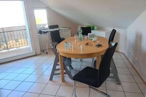 ++ Charmante 3-Zi.-Dachgeschosswohnung mit 2 Balkonen, Garage, 6-FH - zentral & ruhig Lage ++ – Friedrichstr. 81a, 76456 Kuppenheim – Vorschaubild 5