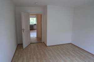 Modernisierte 2-Zimmer Wohnung in Fürstenried (U3) provisionsfrei! Sofort beziehbar – Engadiner Str. 30, 81475 Fürstenried-West, München – Vorschaubild 12