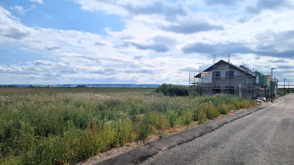 Immobilie in Gebesee - Bungalow  für ZWEI auf einem Grundstück in Gebesee. - Bild 2