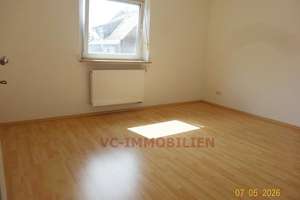 Helle 2 Zi.-Wohnung im 1.OG in M-Moosach sucht ruhige(n) Mieter  – Gögglstraße ., 80997 Moosach-Bahnhof, München – Vorschaubild 2
