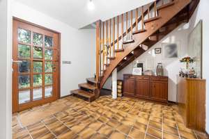 Einfamilienhaus mit Entwicklungspotenzial auf weitläufigem Grundstück in begehrter Lage – Die vollständige Adresse der Immobilie erhältst du vom Anbieter., 22393 Sasel, Hamburg – Vorschaubild 3