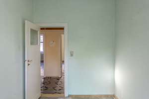 Unsanierte helle 3-Zi-Altbauwohnung mit Wintergarten in Schöneberg mit viel Potenzial – Rubensstrasse 7, 12159 Schöneberg, Berlin – Vorschaubild 13
