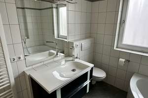 Schöne und geräumige Doppelhaushälfte im Regensburger Süden! – 93053 Oberisling-Graß, Regensburg – Vorschaubild 10