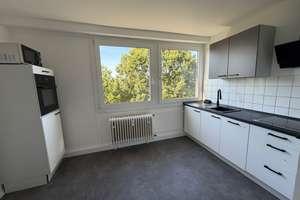3 Zimmer Balkon Wohnung in ruhiger Lage am Limber -- Erstbezug nach Rennovierung