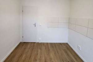 *Helle 4-Raumwohnung*für Familien/Pärchen/WG + Tageslichtbad + Einbauküche als Option! – 39124 Neue Neustadt, Magdeburg – Vorschaubild 11