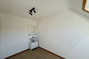 Großzügige Dachgeschosswohnung WG-geeignet - Zentral in Ulm – Die vollständige Adresse der Immobilie erhältst du vom Anbieter., 89073 Mitte, Ulm – Vorschaubild 12
