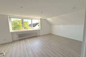 Frisch Renovierte Wohnung mit EBK