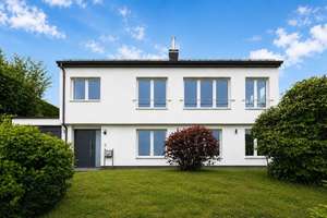 Wohnen in seiner schönsten Form - modernisiert & mit Einliegerwohnung