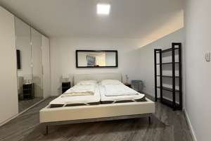 Wunderschöne voll Möblierte  2-Zimmer, Kochnische, Dusche , Mainz-Altstadt – Holzhofstr. 19C, 55116 Altstadt, Mainz – Vorschaubild 12