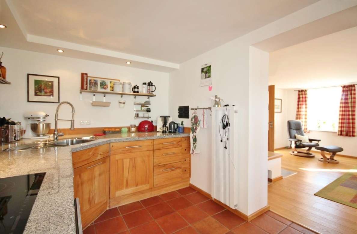 Immobilie in Freyung - Familienanwesen mit idealer Privatsphäre und traumhaftem Garten in 94078 Freyung - Bild 9