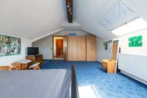 Ein Zweifamilienwohnhaus mit Viel Platz. Viel Aussicht. Viel Zuhause. – Schwäbisch Hall (Kreis) – Vorschaubild 18
