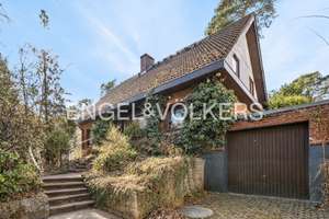 Charmantes Einfamilienhaus mit sonnigem Südgarten in begehrter Lage von Berlin-Schmargendorf