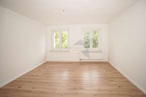 + WG-geeignete Wohnung in Bernsdorf + Gemütliche 3 Raum-Whg. mit Einbauküche, Balkon & Tageslichtbad – Fabriciusstraße 10, 9126 Bernsdorf, Chemnitz – Vorschaubild 8