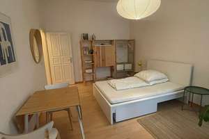 Stilvolle, voll möblierte Wohnung mit Balkon – Bezugsfertig ab sofort – Wicherstr. 72, 10439 Prenzlauer Berg, Berlin – Vorschaubild 1
