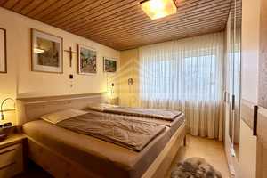 "WEITBLICK ÜBER AALEN"
Gemütliches Reihenendhaus mit Einliegerwohnung in begehrtem Stadtteil von AA – Ostalbkreis – Vorschaubild 8