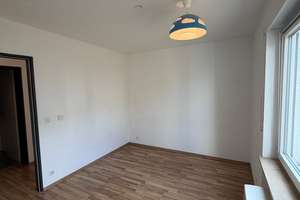 Gepflegte Erdgeschosswohnung in Neu-Ulm Offenhausen mit durchdachter Aufteilung und sonnigem Balkon – Johann-Strauß-Str. 27, 89231 Neu-Ulm – Vorschaubild 11