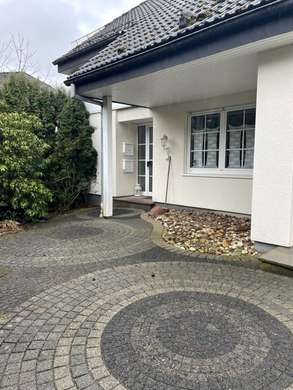 Schöne 3-Zimmer Wohnung mit großem Balkon zu vermieten