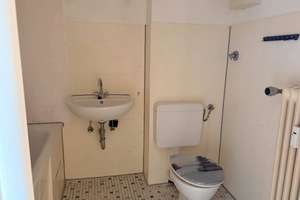 Helle 4-Zimmer-Wohnung mit BALKON und Wannenbad – Jaspersstraße 9, 42719 Wald, Solingen – Vorschaubild 13