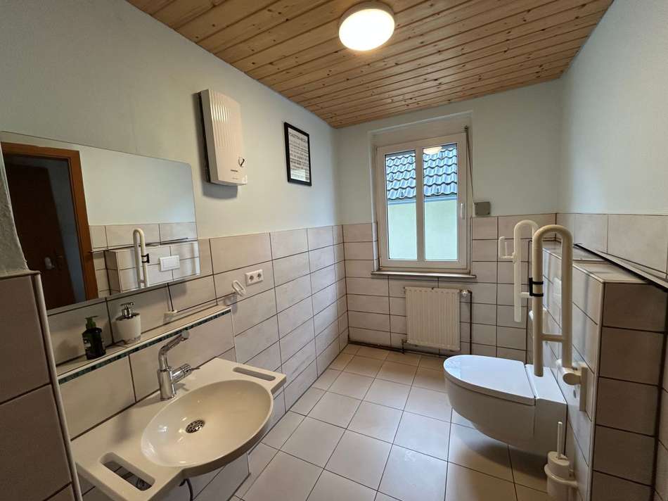 Badezimmer EG