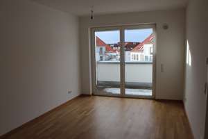Stilvolle, absolut ruhig gelegene 2-Zi Penthousewohnung mit Balkon in Augsburg – Die vollständige Adresse der Immobilie erhältst du vom Anbieter., 86159 Universitätsviertel, Augsburg – Vorschaubild 6