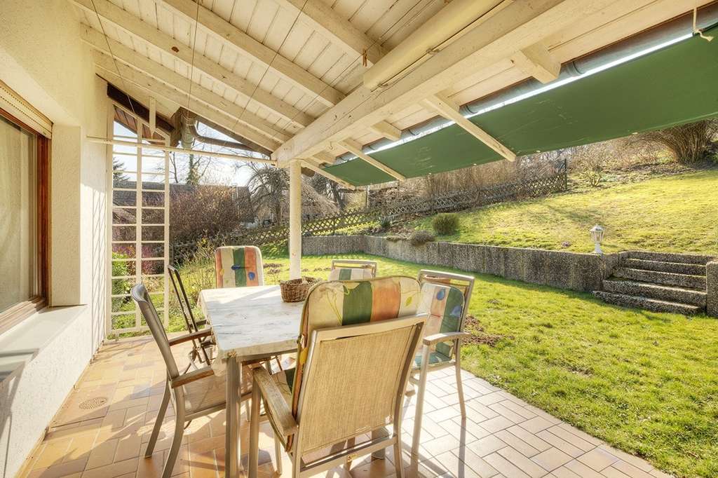 Immobilie in Selbach (Sieg) - Gepflegtes Familienhaus in Selbach/Sieg mit toller Aussicht in die Natur - Bild 3