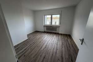 Großzügige 3-Zimmer-Wohnung (108m²) mit Balkon in Augsburg-Lechhausen – Die vollständige Adresse der Immobilie erhältst du vom Anbieter., 86165 Lechhausen-Ost, Augsburg – Vorschaubild 4