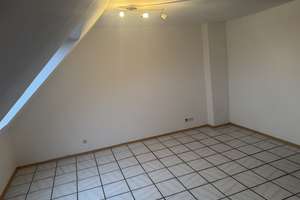 Helle 2-Zimmer Dachgeschosswohnung in Essen-Schonnebeck – Gerhardstraße 4, 45309 Schonnebeck, Essen – Vorschaubild 3